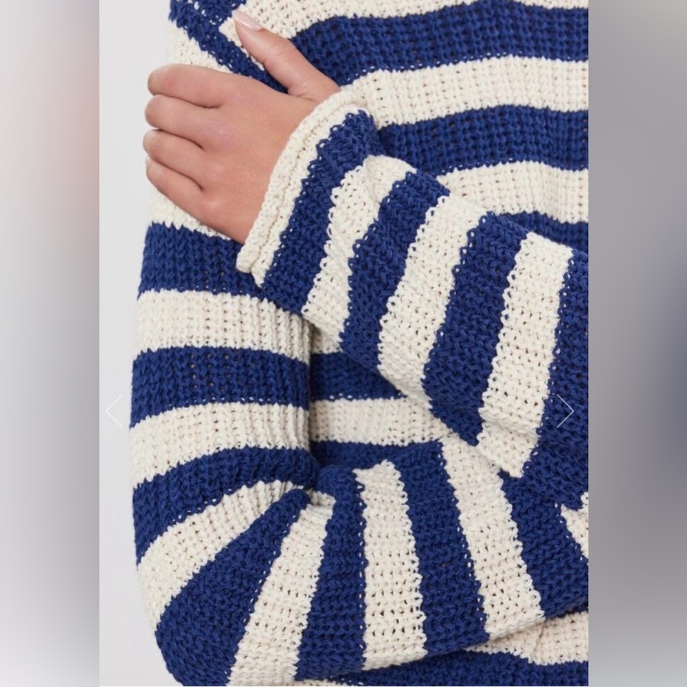 Velvet by Graham & Spencer Small Navy Blue and Ivory Stripe Sweater - Picture 5 of 15
